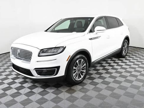 Used 2020 Lincoln Nautilus FWD w/ Equipment Group 101A image 2