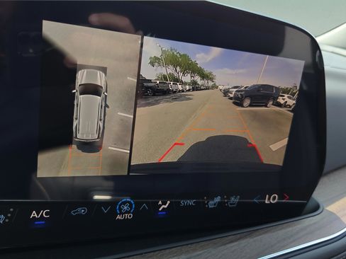 New 2026 Chevrolet Tahoe High Country AWD/4WD image 21