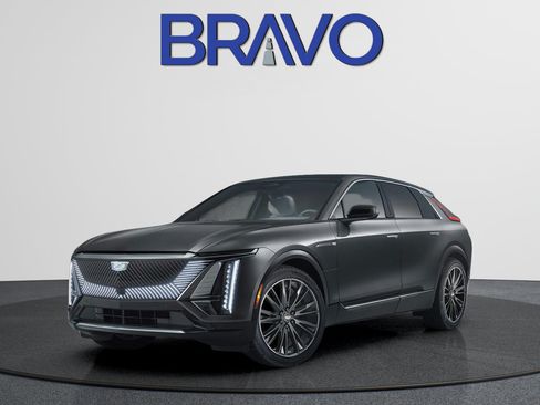 New 2024 Cadillac Lyriq Luxury AWD/4WD image 1