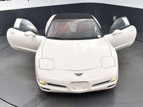 Used 2002 Chevrolet Corvette Convertible w/ Preferred Equipment Group2 RWD image 29