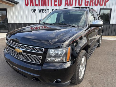 Used 2012 Chevrolet Avalanche LT w/ All-Star Edition image 2
