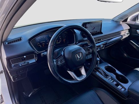 Used 2024 Honda Civic Touring image 9