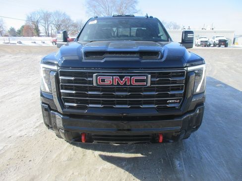 New 2026 GMC Sierra 2500 AT4 w/ AT4 Premium Plus Package image 12