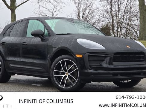 Used 2022 Porsche Macan image 1