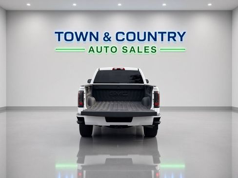 Used 2017 GMC Sierra 1500 SLE w/ SLE Value Package AWD/4WD image 5
