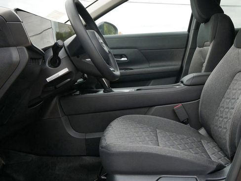 New 2026 Nissan Kicks SV w/ SV Premium Package image 5