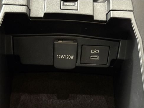 Certified 2024 Toyota Corolla LE image 33