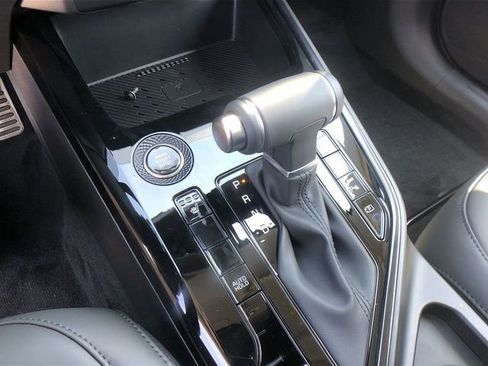 New 2025 Kia Niro EX Touring image 20