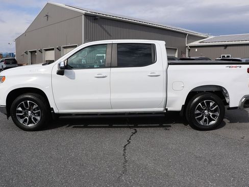 Used 2022 Chevrolet Silverado 1500 LT image 4