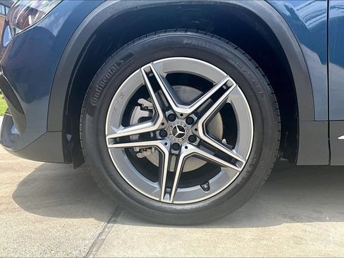 Used 2023 Mercedes-Benz GLA 250 4MATIC image 11