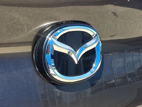 Used 2021 MAZDA MAZDA3 s FWD image 29