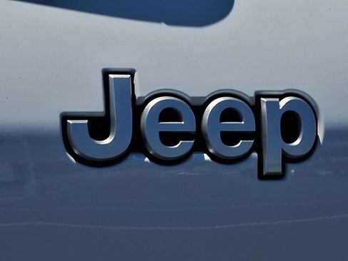 New 2026 Jeep Grand Cherokee L Summit w/ Advanced Protech Group IV AWD/4WD image 11