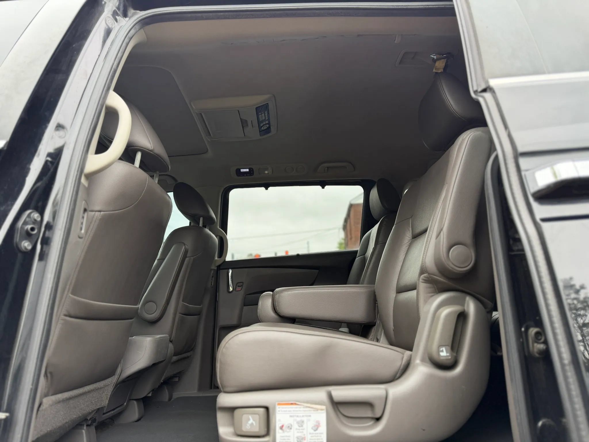 Used 2015 Honda Odyssey EX-L image 31