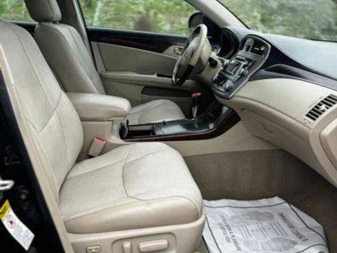 Used 2011 Toyota Avalon Limited FWD image 10