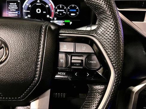 Used 2024 Toyota Tundra Limited image 24