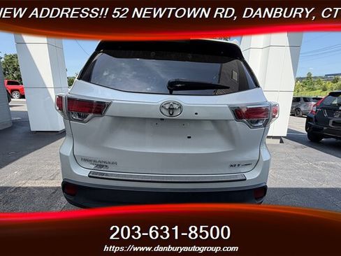 Used 2015 Toyota Highlander XLE AWD/4WD image 4
