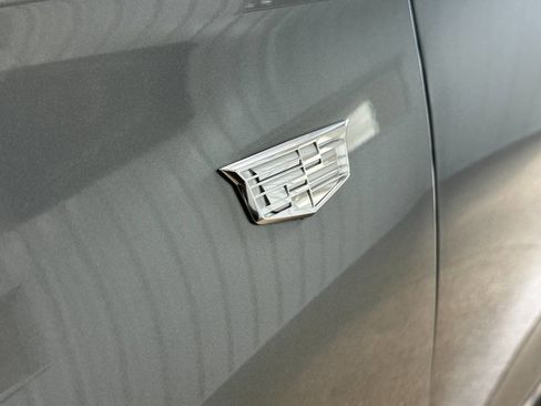 Used 2023 Cadillac XT6 Premium Luxury w/ Technology Package image 5