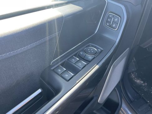 Used 2022 Ford F150 Lariat w/ Equipment Group 502A High AWD/4WD image 13