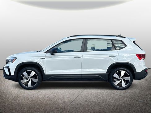 Used 2024 Volkswagen Taos S image 2