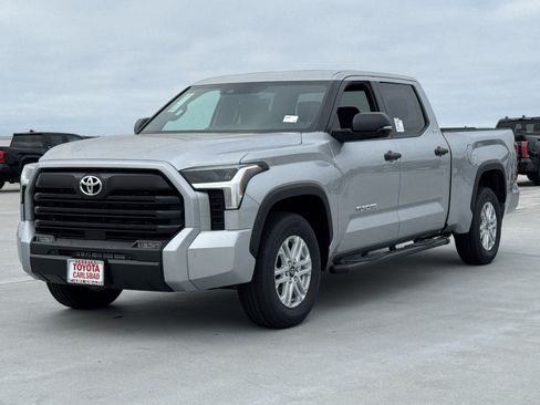 New 2026 Toyota Tundra SR5 w/ SR5 Convenience Package RWD image 11