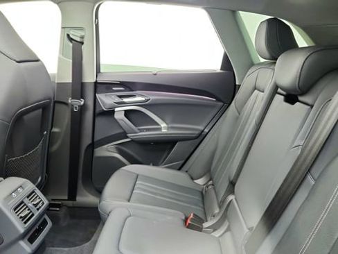 Used 2025 Audi Q5 Premium Plus w/ Premium Plus image 28