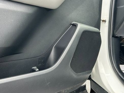 Used 2021 Toyota Highlander XLE image 14