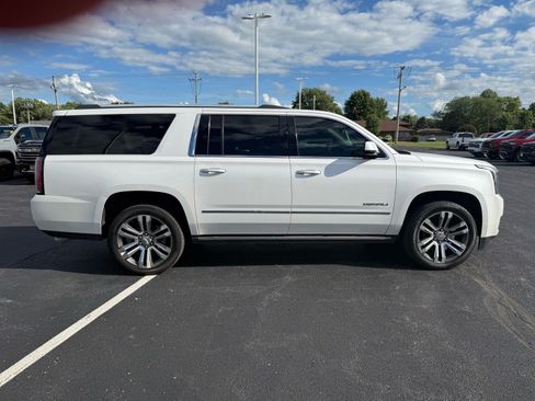 Used 2018 GMC Yukon XL Denali w/ Denali Ultimate Package AWD/4WD image 6