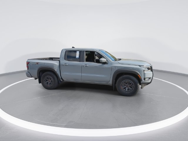 Used 2025 Nissan Frontier Pro-X w/ Pro Convenience Package RWD image 2