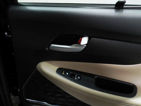 Used 2020 Hyundai Santa Fe Limited image 25