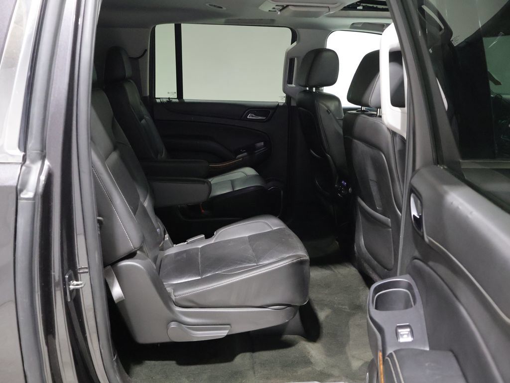 Used 2015 Chevrolet Suburban LTZ AWD/4WD image 28