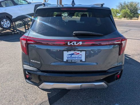 Used 2025 Kia Seltos S FWD image 4