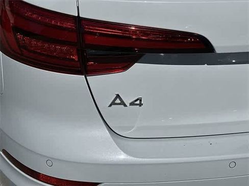 Used 2017 Audi A4 2.0T allroad Premium Plus w/ Technology Package image 12