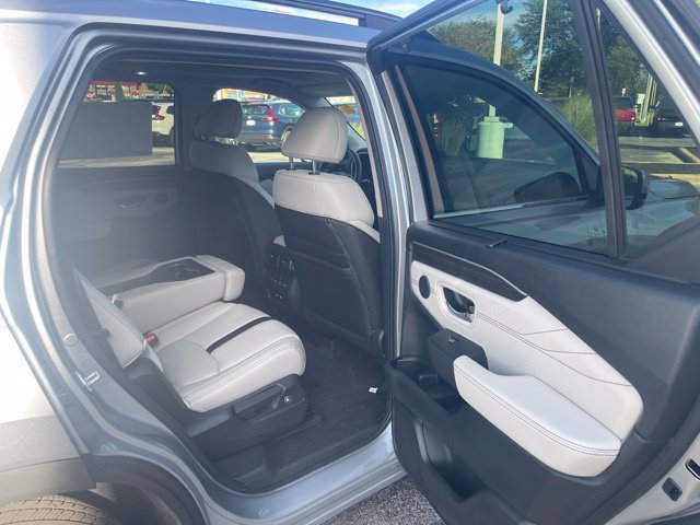 New 2026 Honda Pilot Touring image 18