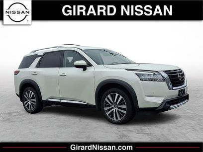 Used 2022 Nissan Pathfinder Platinum w/ Cargo Package
