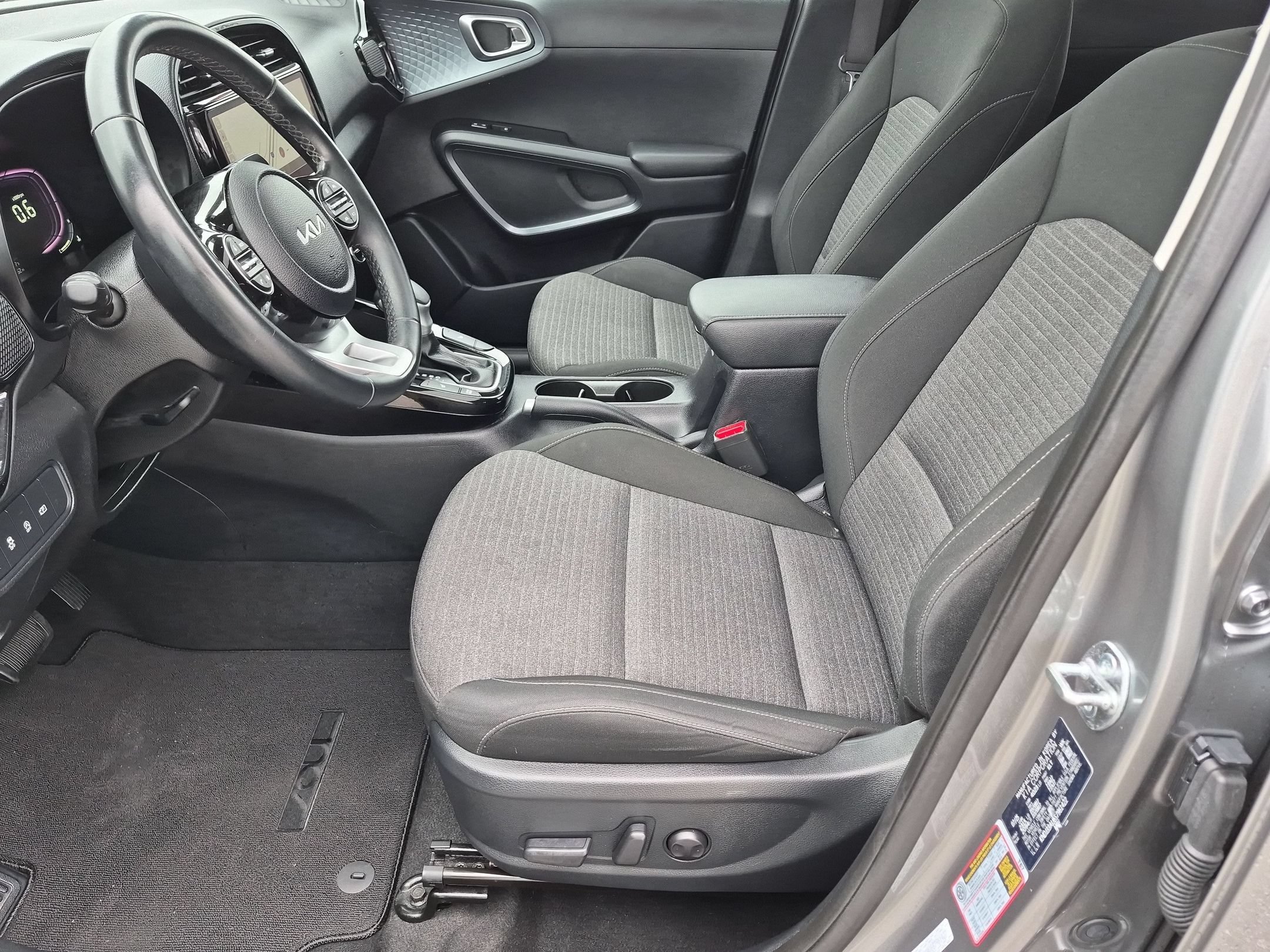 Used 2025 Kia Soul EX FWD image 14