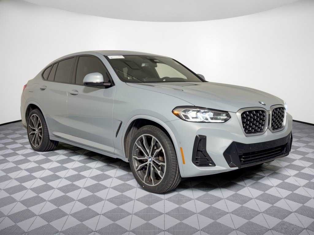 Certified 2025 BMW X4 xDrive30i w/ M Sport Package AWD/4WD image 7