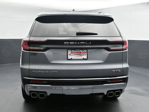 Used 2024 GMC Acadia Denali w/ LPO, Roadside Safety Package image 7