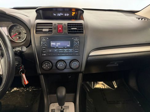 Used 2014 Subaru Crosstrek 2.0i Premium AWD/4WD image 17