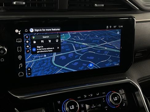 Used 2024 GMC Sierra 3500 Denali w/ Technology Package image 19