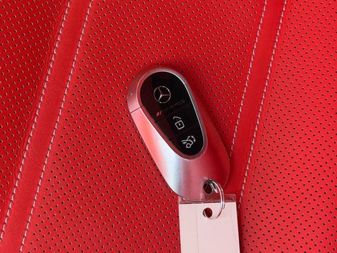 Used 2024 Mercedes-Benz AMG GT 63 image 35