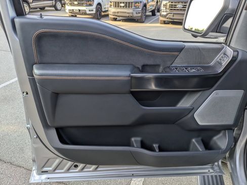 Used 2022 Ford F150 Platinum w/ Equipment Group 701A High AWD/4WD image 16
