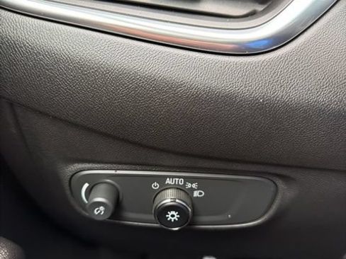 Used 2024 Chevrolet Equinox LT w/ LPO, Floor Liner Package FWD image 13