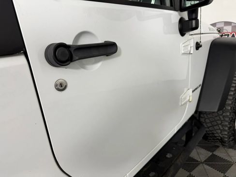 Used 2011 Jeep Wrangler Rubicon w/ Dual Top Group image 26