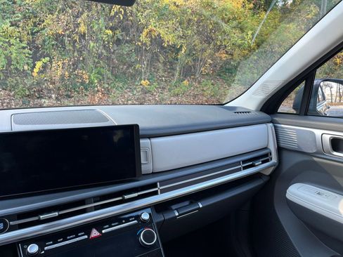 Used 2025 Hyundai Santa Fe SEL image 31