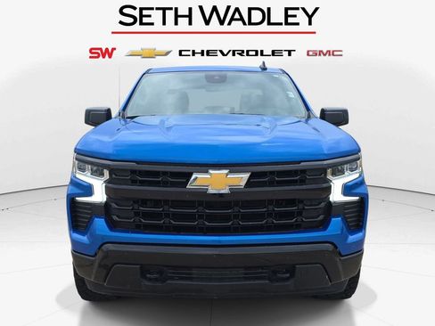 Used 2025 Chevrolet Silverado 1500 LT AWD/4WD image 2