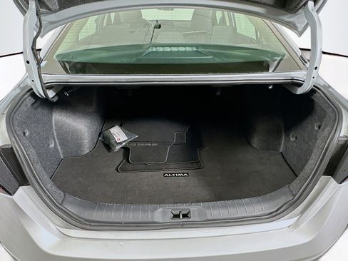 Used 2024 Nissan Altima 2.5 SV image 26