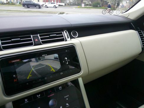 Used 2021 Land Rover Range Rover Westminster Edition image 58