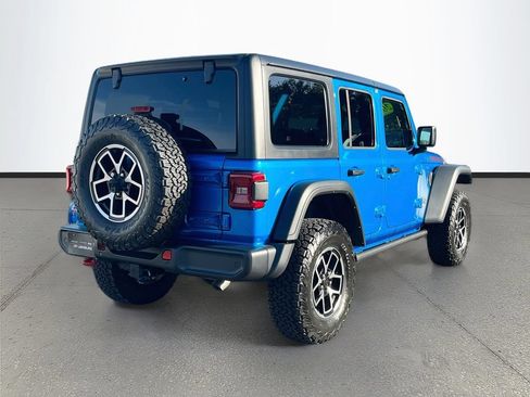 Used 2025 Jeep Wrangler Unlimited Rubicon w/ Safety Group AWD/4WD image 7