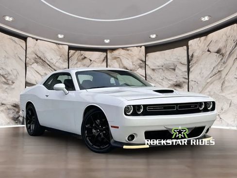 Used 2022 Dodge Challenger GT RWD image 4