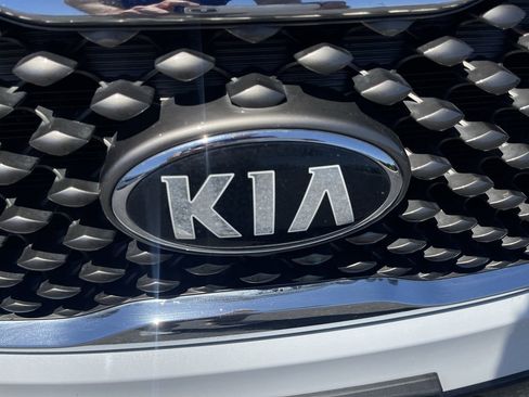 Used 2018 Kia Sorento SX FWD image 32